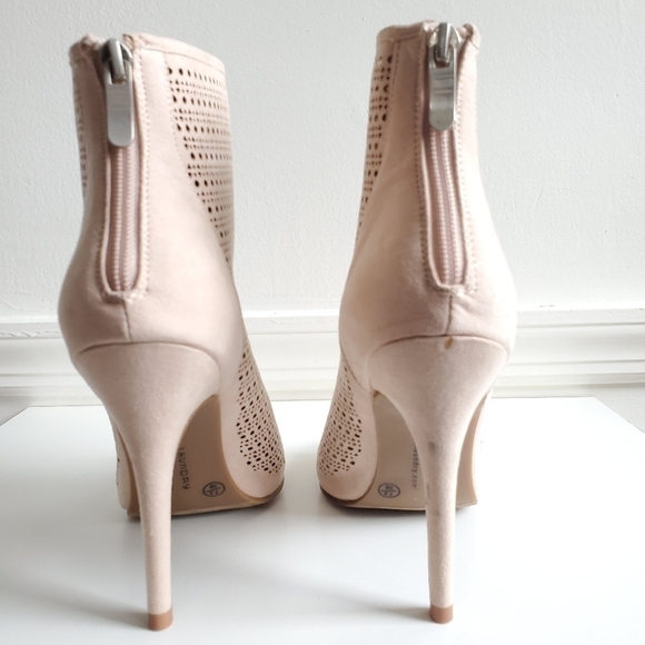 Chinese Laundry Open Toe Suede Blush Booties/Heels Size 7.5(38) - Picture 8 of 14